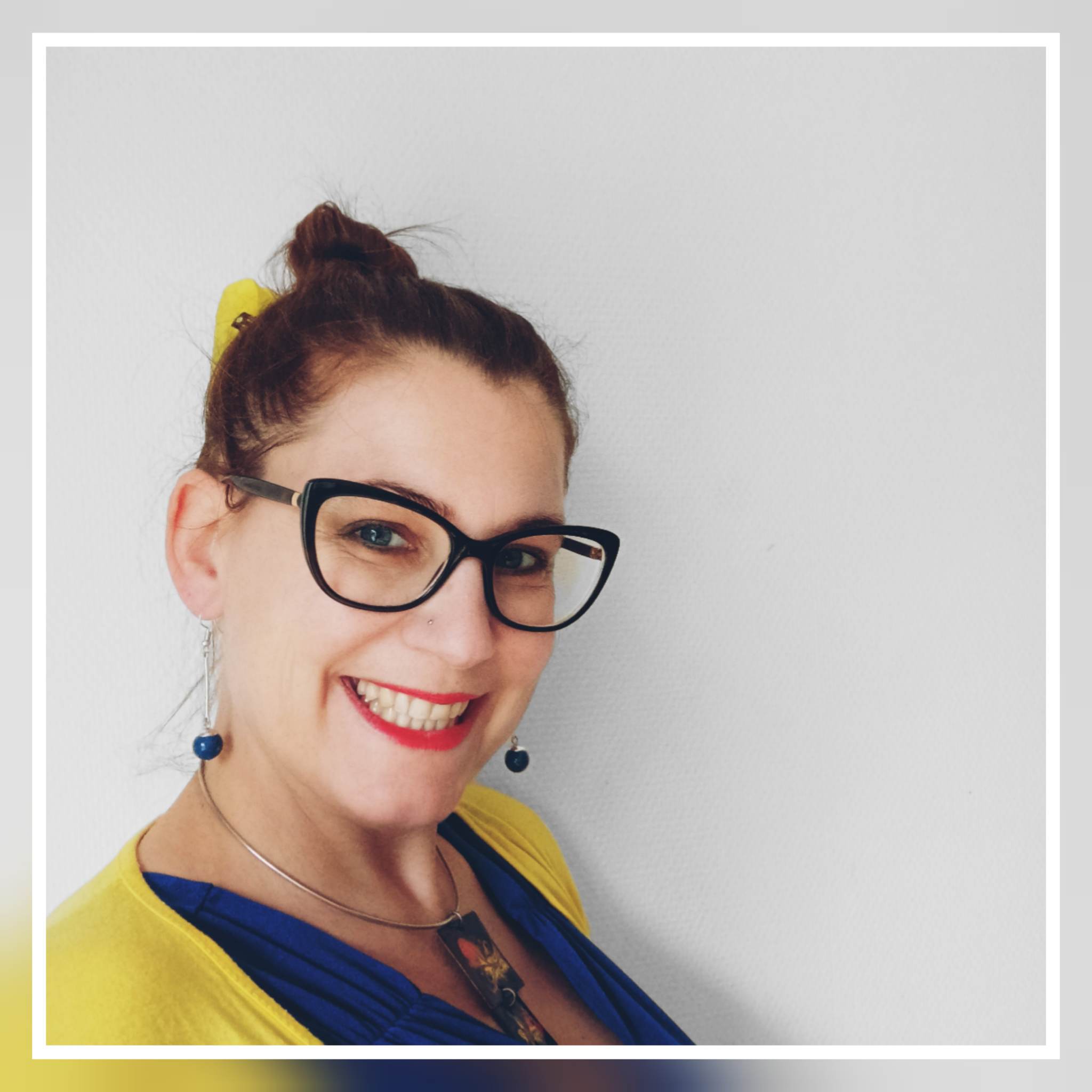 Autoportrait : Elodie Le Gregam-Colin Art-thérapeute à saint-ave pres de vannes